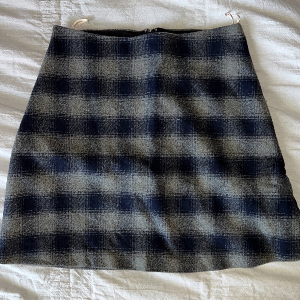 Aritzia Wilfred mini skirt
